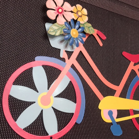 Metal bike sign bicycle with flower basket dye cut tin enamel coated NEW 💐🚲 - Picture 2 of 4